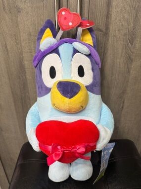 New Large Bluey With Valentine Heart & Headband Plush Greeter With Tag